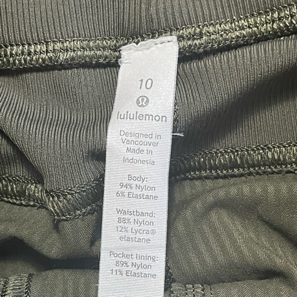 Lululemon Mid-rise Cropped Women's Olive Drawstring Pants - Picture 15 of 15